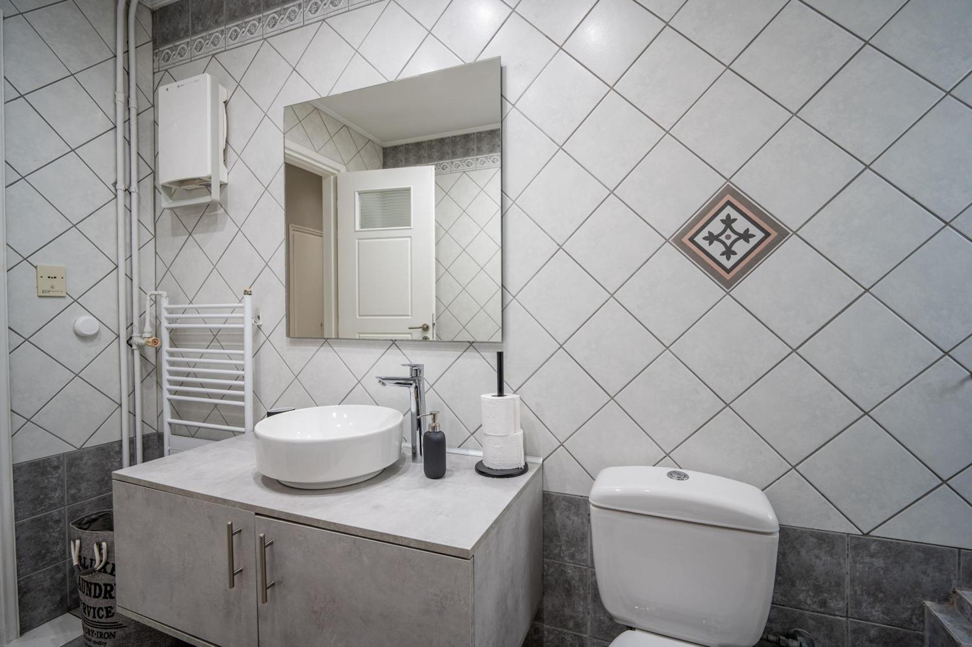 Angel , Luxury 2Bd Apartment Next To The Beach Athen Eksteriør billede