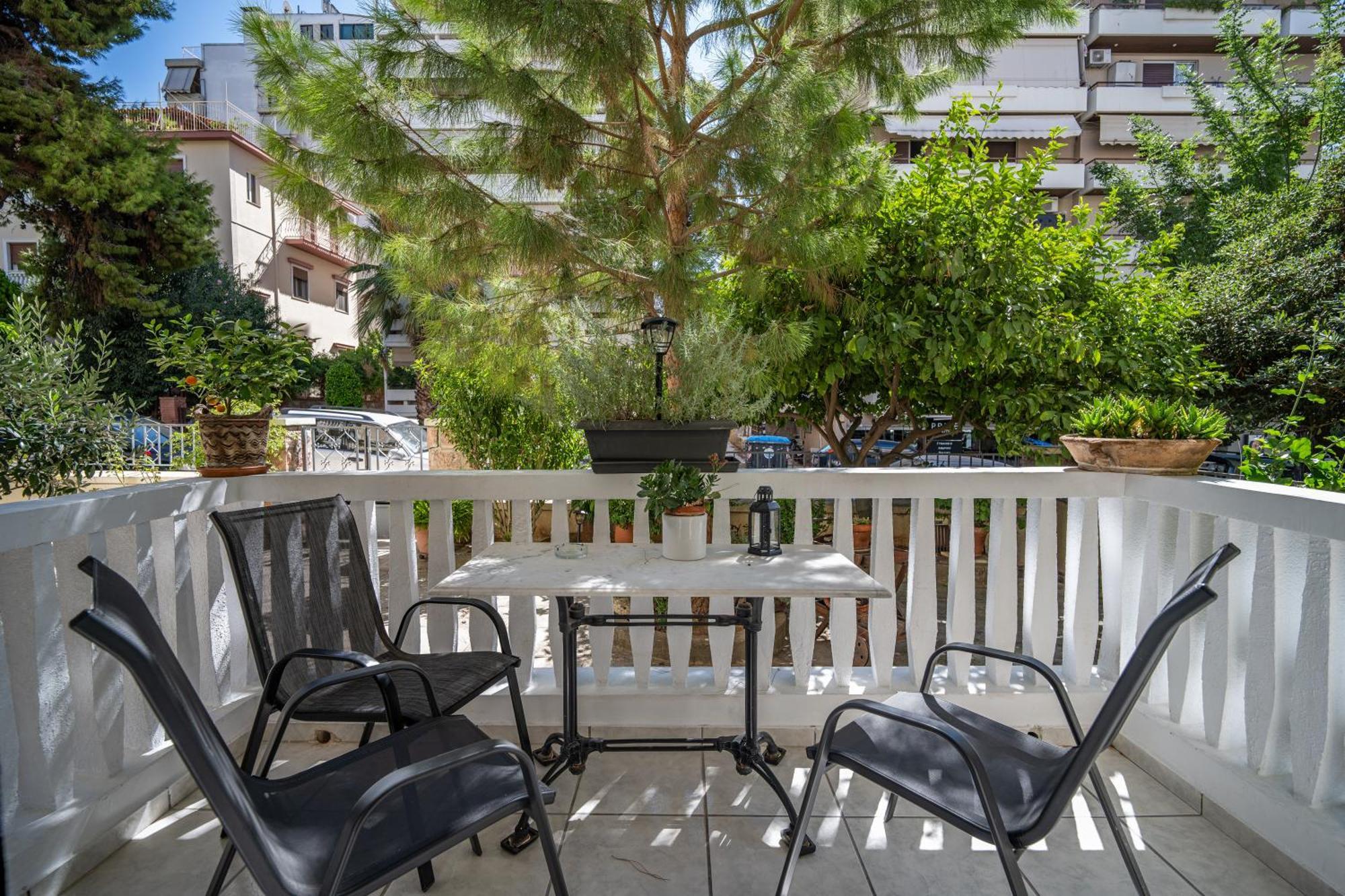 Angel , Luxury 2Bd Apartment Next To The Beach Athen Eksteriør billede